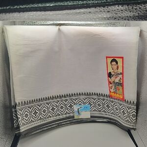 Minu Sarees, Sari Safari